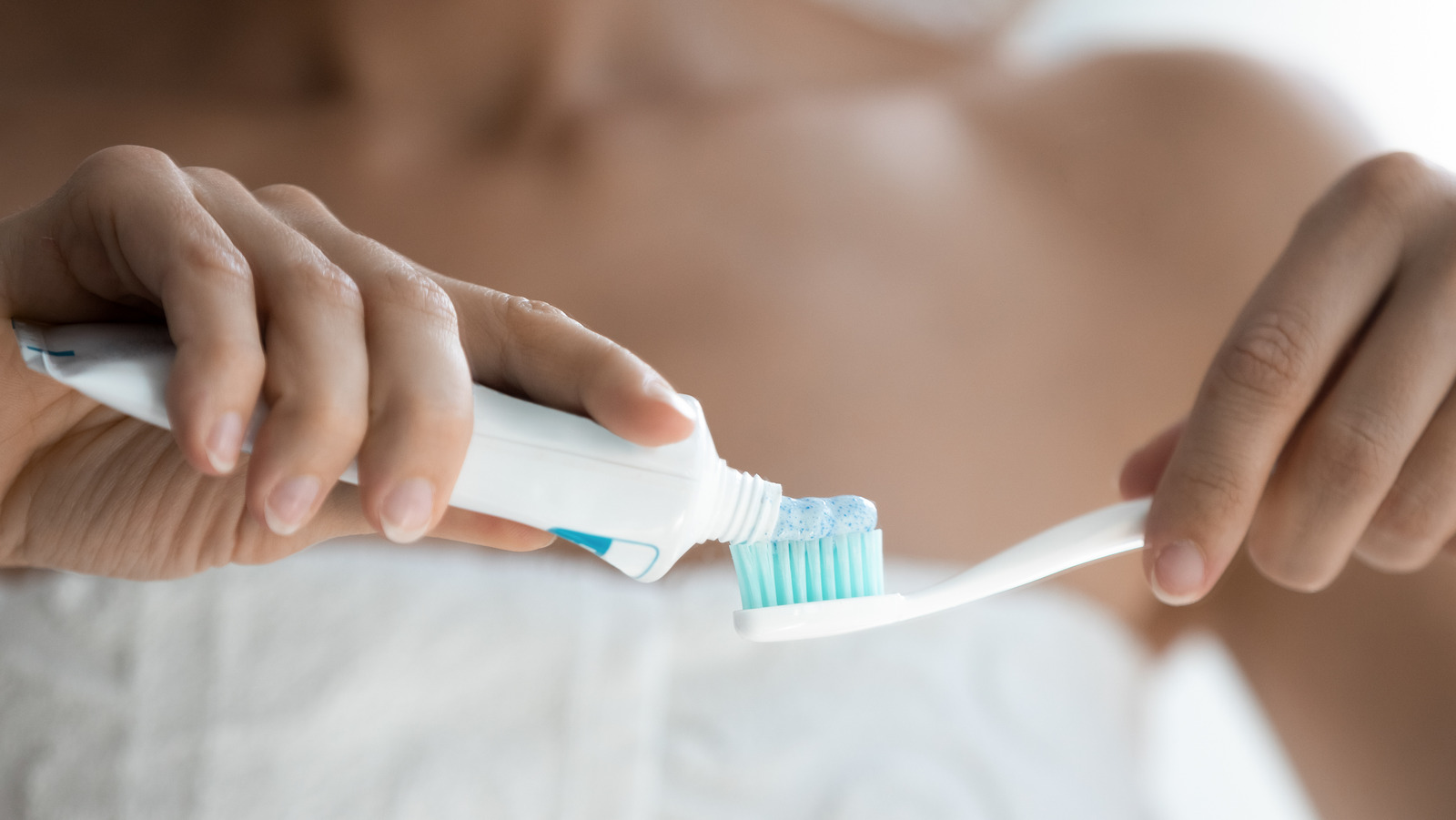If You Swallow Too Much Toothpaste, This Is What Happens To Your Body – Health Digest