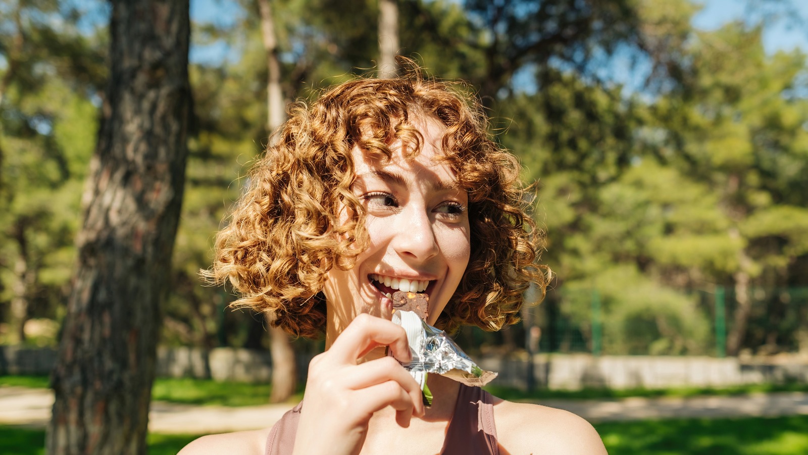 Our Nutritionist Weighs In On The Healthiest Protein Bars You Can Buy At The Grocery Store – Health Digest