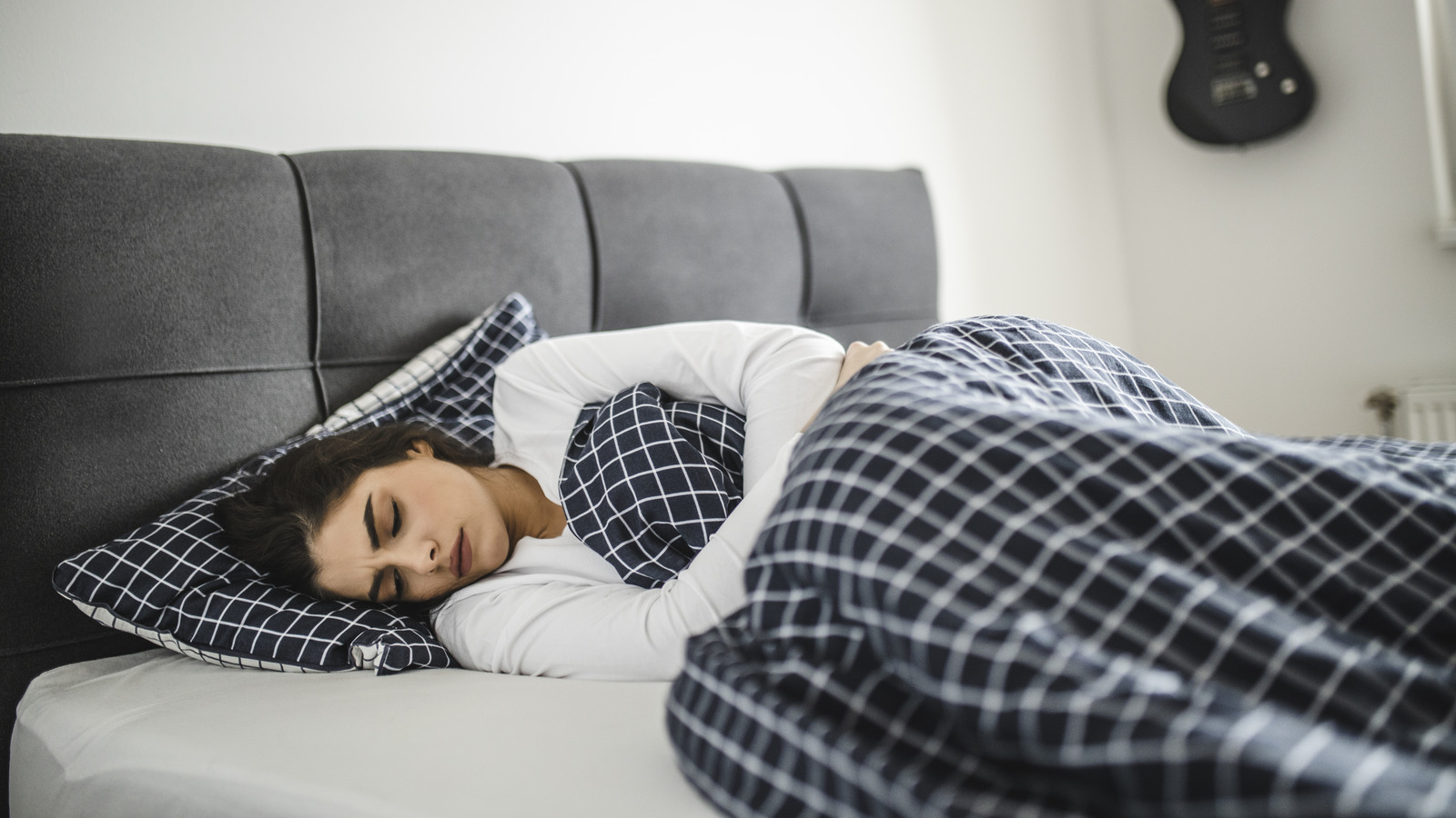 This Is What Happens To Your Gut When You Don’t Get Enough Sleep – Health Digest
