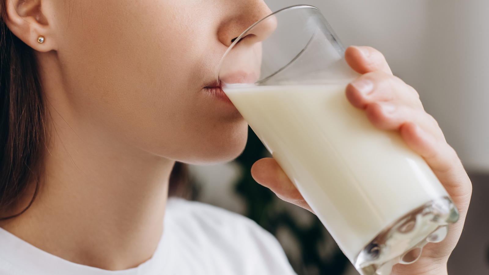 Drinking Milk Can Have An Unexpected Effect On The Color Of Your Poop – Health Digest