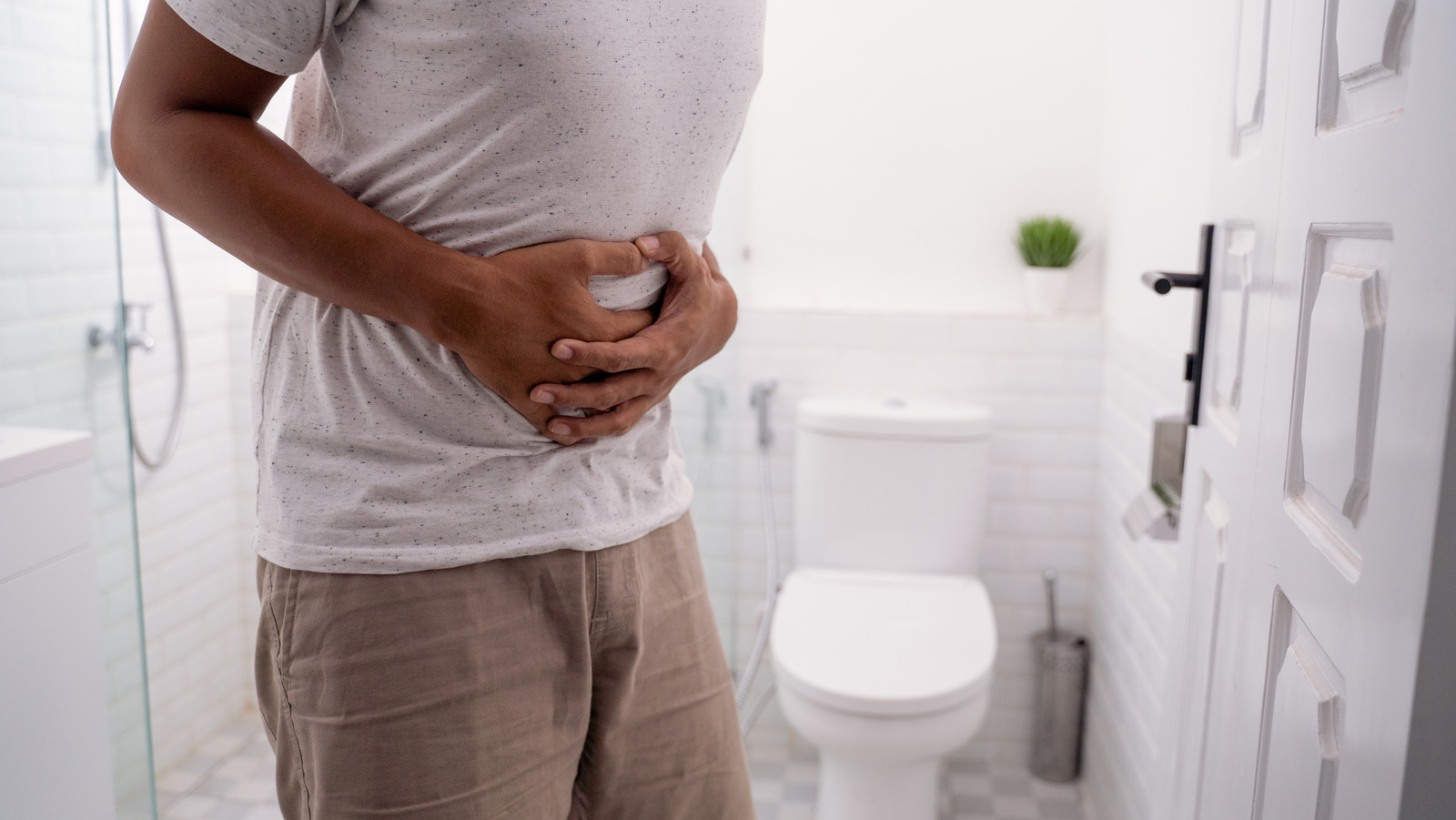 What It Means When It Takes A While For Men To Start Peeing – Health Digest