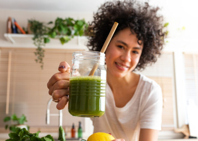 A Trendy Green Vegetable Juice High In Essential Vitamins Can Also Lower Cholesterol – Health Digest