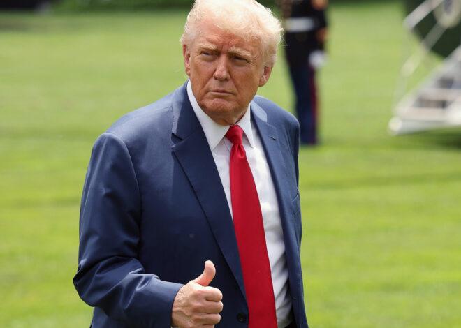 Warning Signs That Prove Donald Trump’s Health Might Be On The Decline – Health Digest