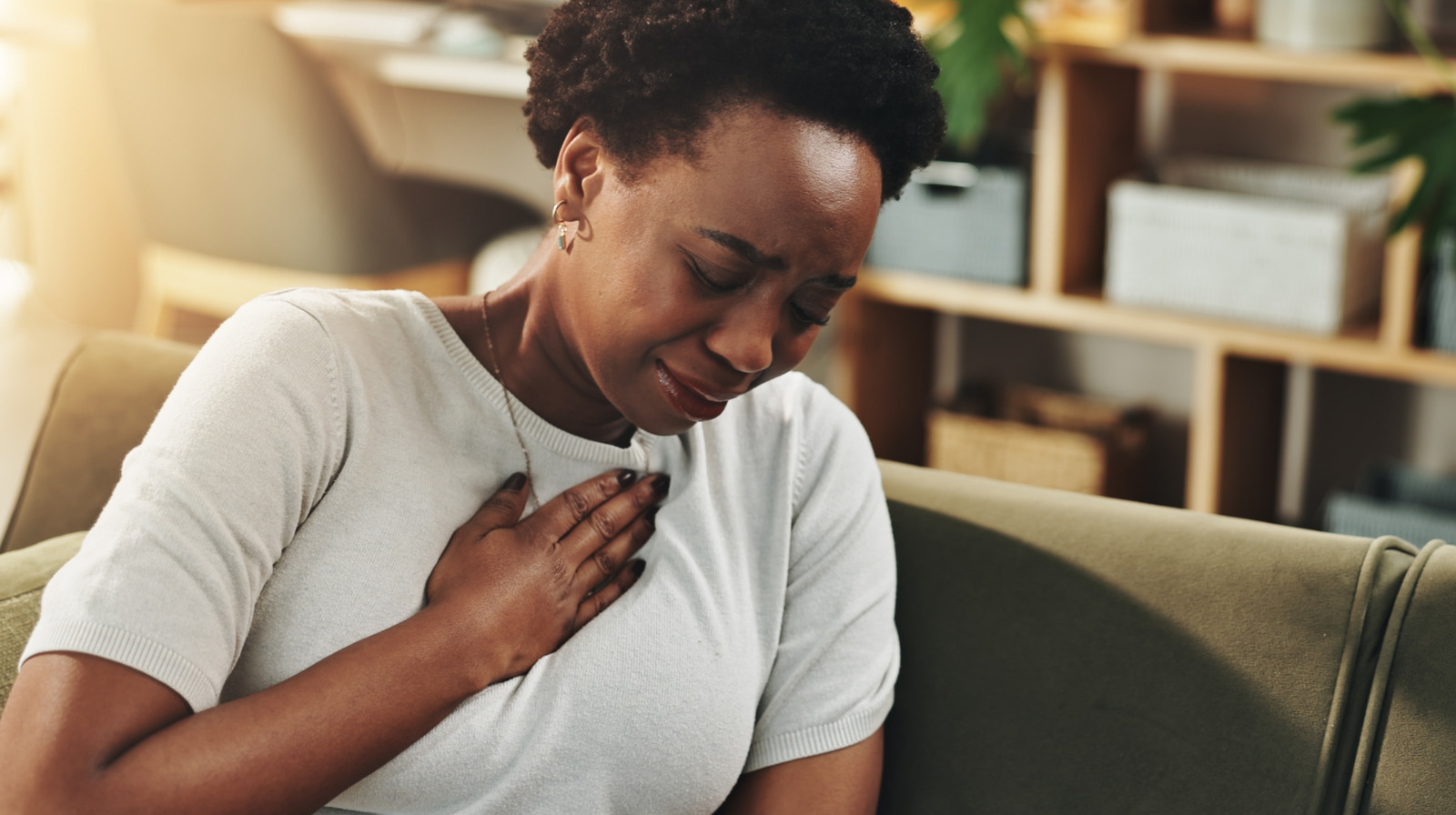 Can Heartburn Make You Throw Up? – Health Digest
