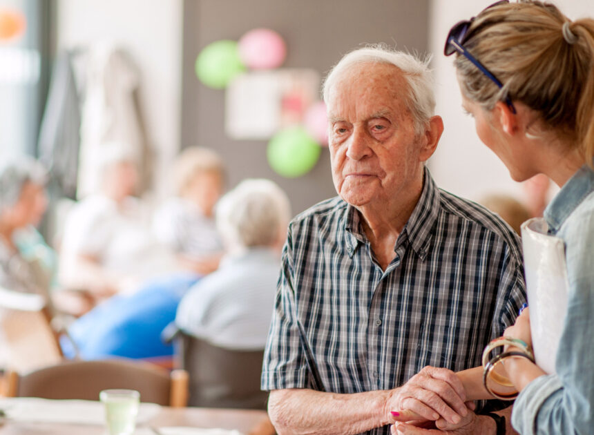 Men Are More Likely To Exhibit This Scary Behavior If They Have Dementia – Health Digest