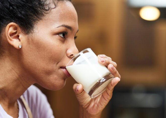 Drinking This Type Of Milk May Help Prevent You From Getting Migraines – Health Digest