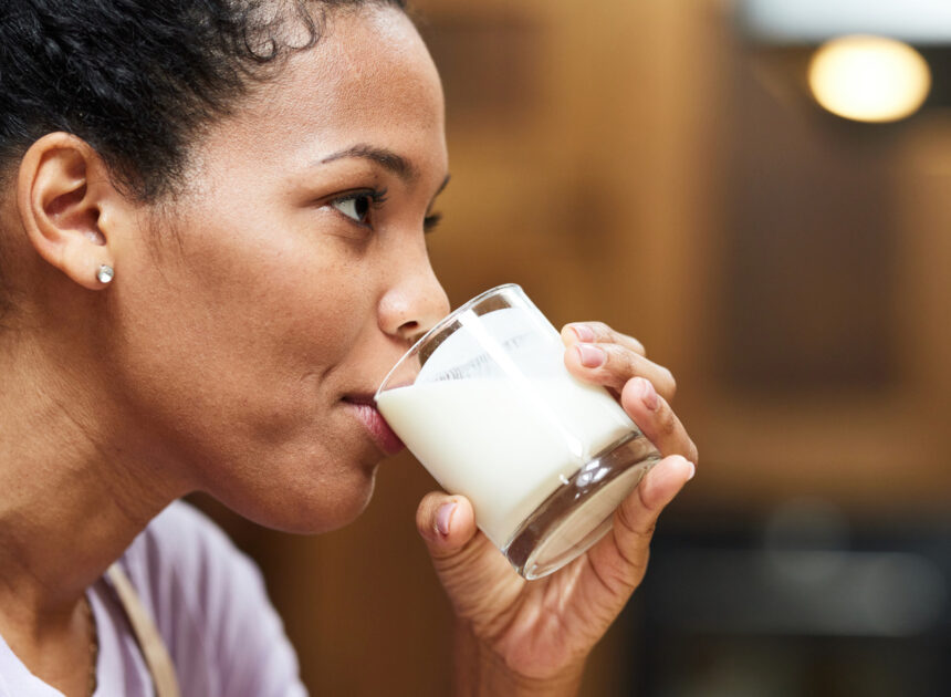 Drinking This Type Of Milk May Help Prevent You From Getting Migraines – Health Digest